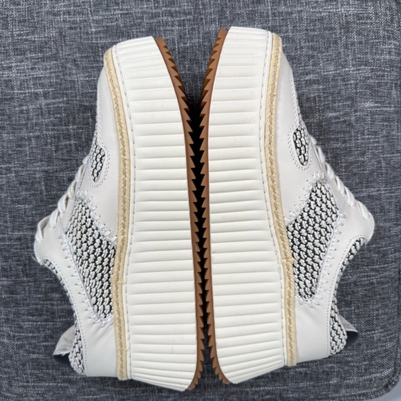 Dolce Vita Dandi Platform Sneakers, Size 8.5, Never Worn Outside! - Picture 5 of 16